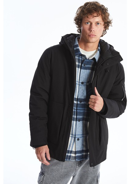 Yeni Sezon Standart Kalıp Kapüşonlu Erkek Mont