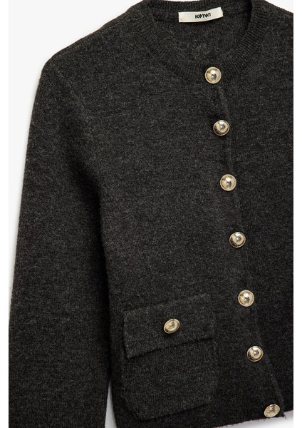 Kadın Cepli Gold Düğme Detaylı Uzun Kollu Bisiklet Yaka Triko Hırka 6WAK90197HT fiyatları