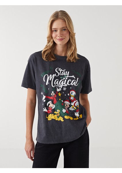 Yeni Sezon Bisiklet Yaka Mickey ve Arkadaşları Baskılı Kadın Tişört