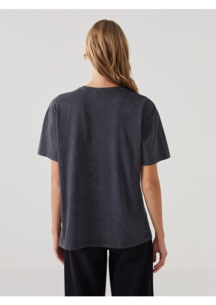 Yeni Sezon Bisiklet Yaka Mickey ve Arkadaşları Baskılı Kadın Tişört fırsatları