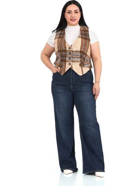 Büyük Beden Düğme Kapamalı Cep Kapaklı Astarlı Kısa Çizgili Kaşe Bej Rengi Yelek