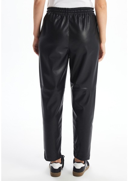 Yeni Sezon Beli Lastikli Deri Görünümlü Kadın Pantolon fırsatları