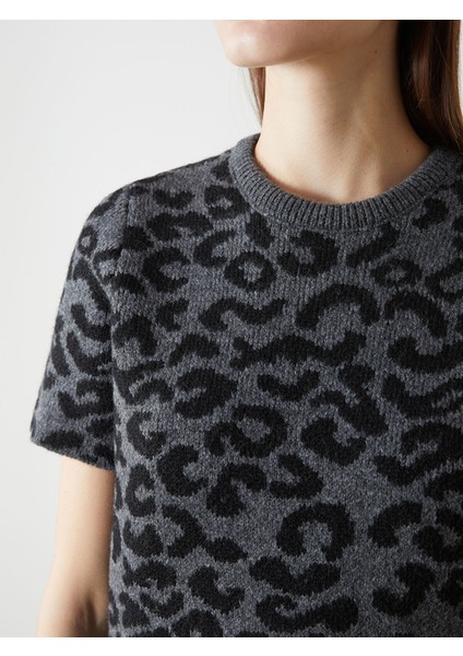 Yeni Sezon Bisiklet Yaka Leopar Desenli Kadın Triko Kazak modelleri