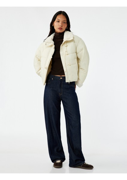 Uzun Kollu Suni Kürk Yaka Fermuarlı Cepli Kapitone Ceket fiyatları