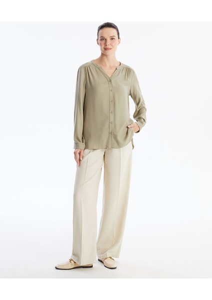 Yeni Sezon Kaçık Yaka Kadın Bluz modelleri