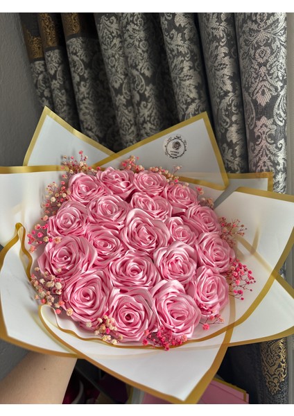 19'lu Solmayan Pembe Gül Buketi