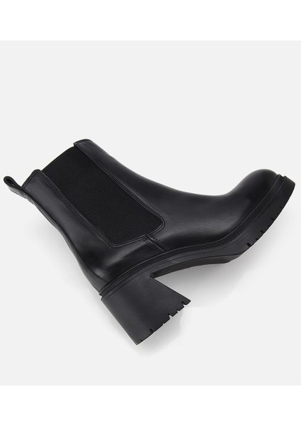 01BOH313160A100 KADIN Deri Siyah Lastik Detaylı Kalın Topuklu Bot