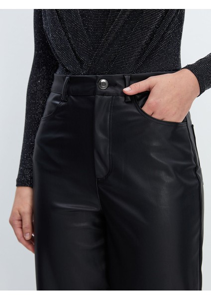 Yeni Sezon Dar Fit Deri Görünümlü Kadın Pantolon modelleri