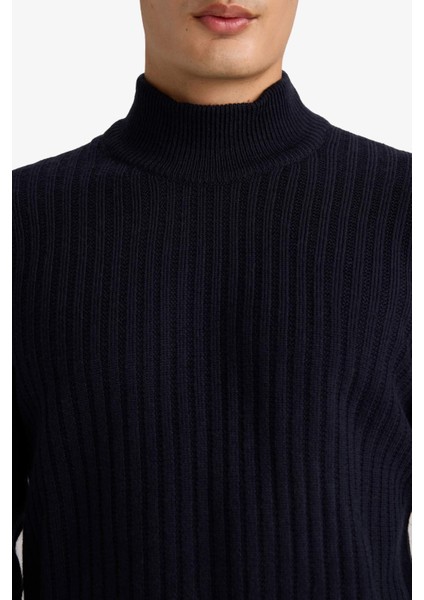 Standart Fit Balıkçı Yaka Triko Kazak F4623AX25WN indirimleri