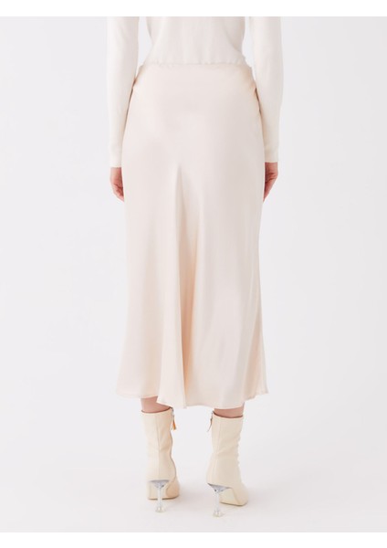 Yeni Sezon Standart Fit Düz Saten Kadın Etek fırsatları