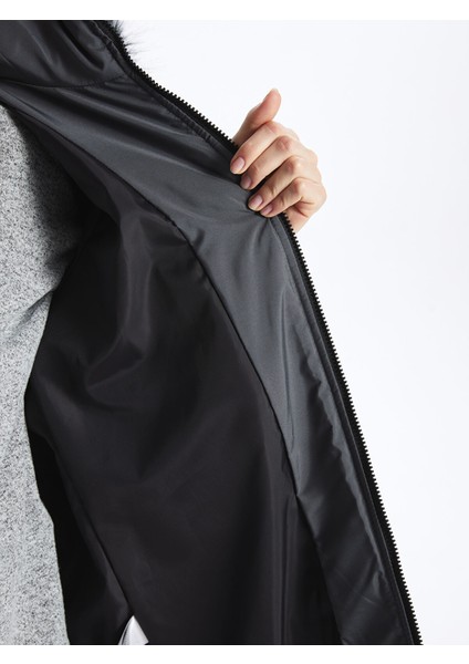 Yeni Sezon Kadın Kapüşonlu Düz Şişme Mont indirimleri