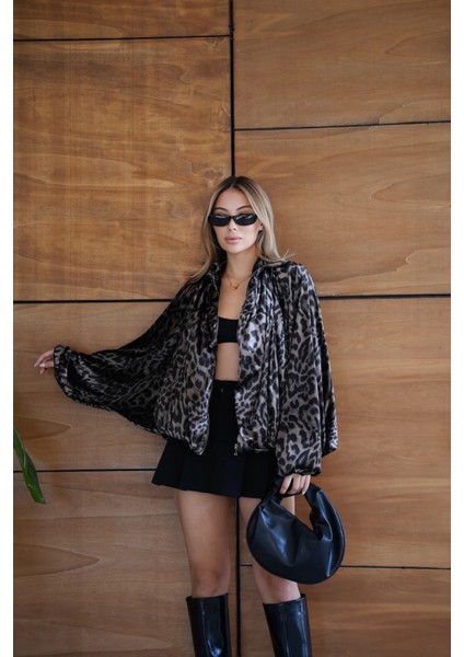 Leopar Desenli Kısa Kürk Ceket fiyatları