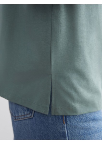 Yeni Sezon Bisiklet Yaka Dekoratif Dikiş Detaylı Bluz modelleri