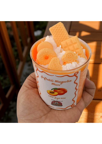 Şeftalili Magnolia Mum – El Yapımı %100 Soya Wax Kokulu Dekoratif Tasarım Mum fırsatları