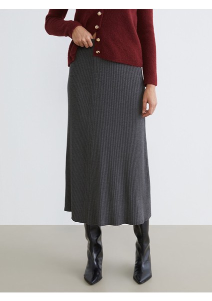 Yeni Sezon Beli Lastikli Kloş Triko Etek fiyatları