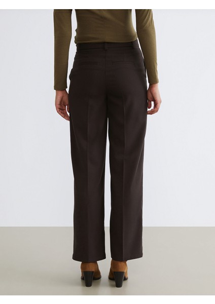 Yeni Sezon Standart Fit Geniş Paça Kadın Pantolon fırsatları