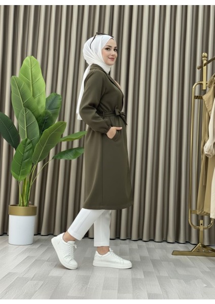 Bondit Kumaş Cepli Kuşaklı Kadın Trençkot