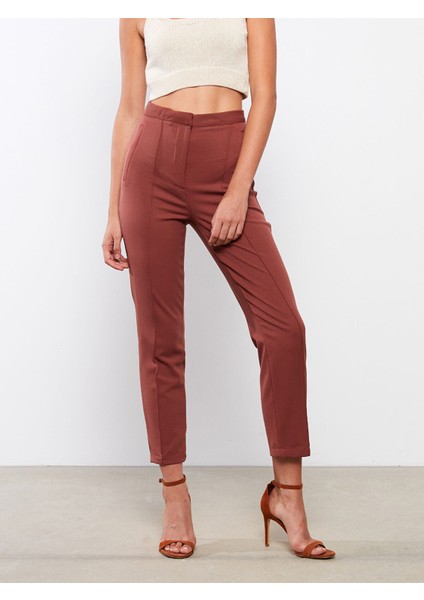 Yeni Sezon Kadın Standart Fit Düz Pantolon fırsatları