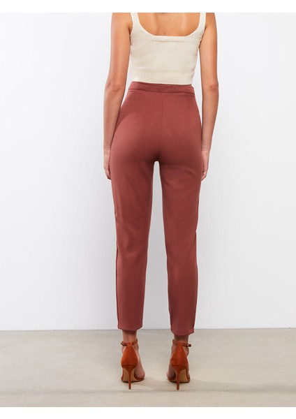 Yeni Sezon Kadın Standart Fit Düz Pantolon indirimleri