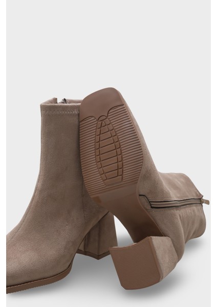 Helge Kadın Bot fırsatları