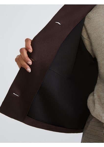 Yeni Sezon Gömlek Yaka Oversize Süet Görünümlü Kadın Ceket fırsatları