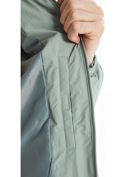 Yeni Sezon Rahat Kalıp Dik Yaka Erkek Şişme Mont fırsatları