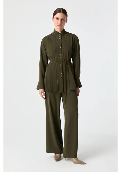 Pilise Detaylı Dökümlü Gömlek