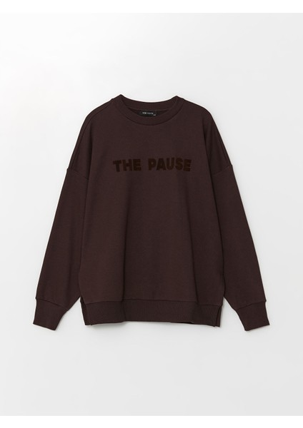 Yeni Sezon Bisiklet Yaka Nakışlı Oversize Kadın Sweatshirt indirimleri