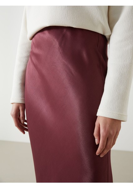 Yeni Sezon Standart Fit Saten Kadın Etek modelleri