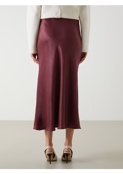 Yeni Sezon Standart Fit Saten Kadın Etek fırsatları