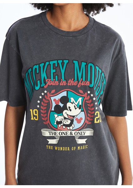 Yeni Sezon Bisiklet Yaka Mickey Mouse Baskılı Kısa Kollu Kadın Tişört modelleri