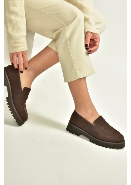 V944086101 Kahverengi Hakiki Deri Nubuk Kalın Tabanlı Makosen Ayakkabı fırsatları