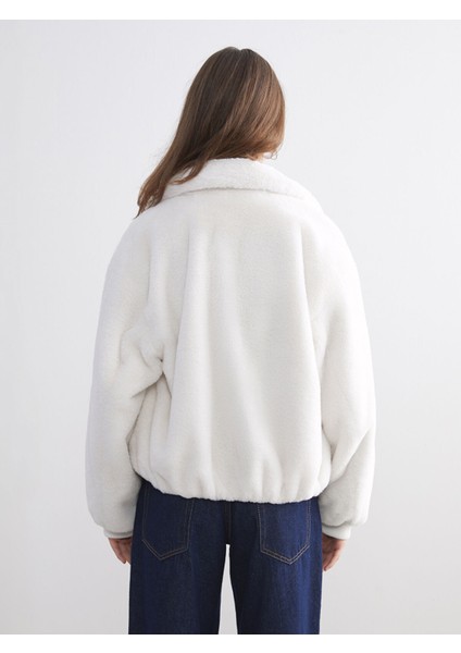 Yeni Sezon Gömlek Yaka Oversize Kadın Pelüş Mont indirimleri