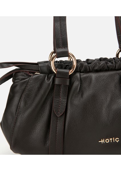 03CAH316710A480 KADIN Deri Kahverengi Yumuşak Dokulu Bowling Omuz Çantası fiyatları