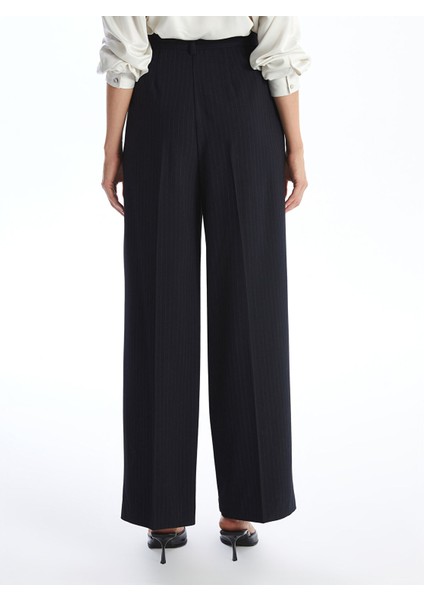 Yeni Sezon Loose Fit Kadın Pantolon fırsatları