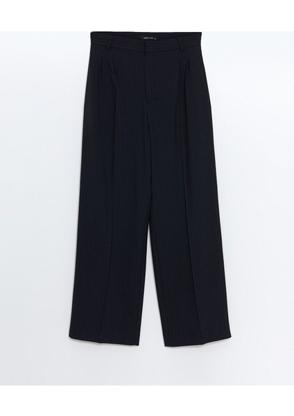 Yeni Sezon Loose Fit Kadın Pantolon indirimleri