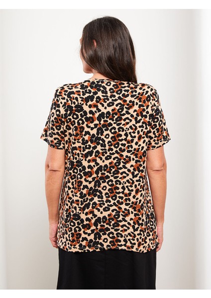 Yeni Sezon V Yaka Desenli Kısa Kollu Kadın Tişört indirimleri