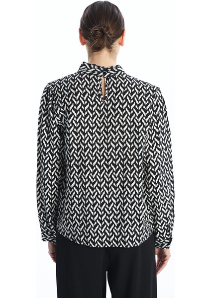 Yeni Sezon Dik Yaka Desenli Oversize Kadın Bluz fırsatları