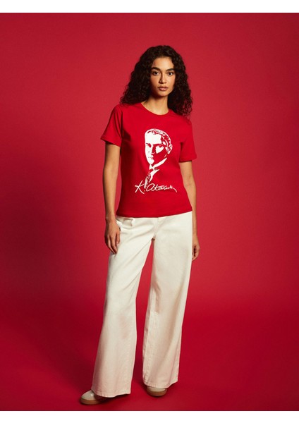 Yeni Sezon Bisiklet Yaka Atatürk Temalı Kadın Tişört fiyatları