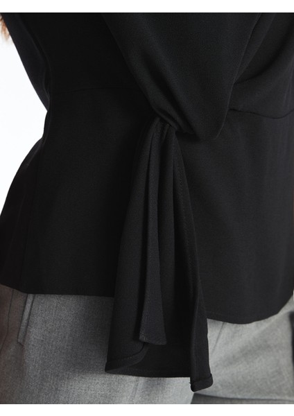 Yeni Sezon Dökümlü Yaka Kadın Bluz modelleri