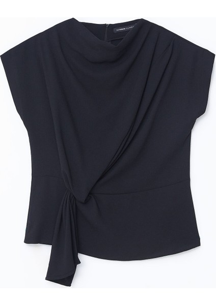 Yeni Sezon Dökümlü Yaka Kadın Bluz indirimleri