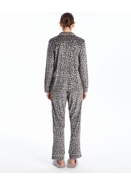 Yeni Sezon Gömlek Yaka Leopar Desenli Kadın Pijama Takımı fırsatları