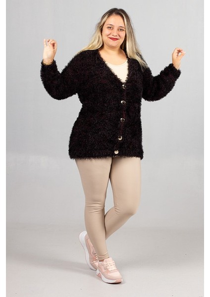 Konfor ve Şıklığı Bir Arada Sunan Büyük Beden Sakallı Triko Hırka modelleri