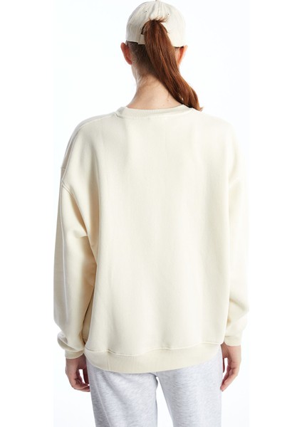 Yeni Sezon Bisiklet Yaka Nakışlı Oversize Kadın Kalın Sweatshirt fırsatları