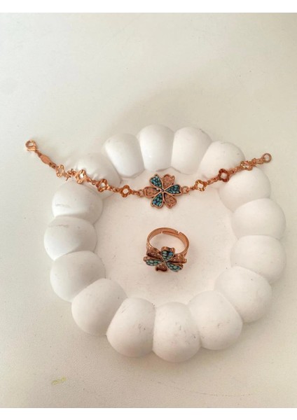 Yonca Model Firuze Taşlı Bakır Bileklik fırsatları