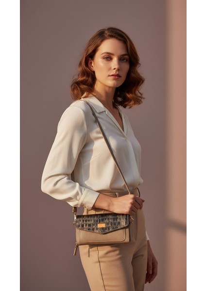 Premium Hakiki Deri Kadın Omuz ve El Çantası | Manyetik Kapaklı Omuz Askılı Çok Bölmeli Şık Tasarım