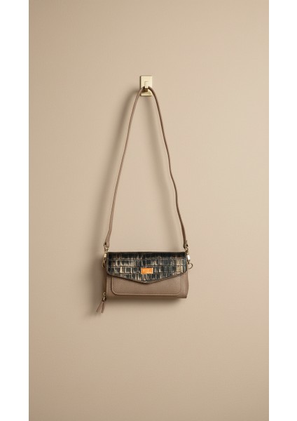 Premium Hakiki Deri Kadın Omuz ve El Çantası | Manyetik Kapaklı Omuz Askılı Çok Bölmeli Şık Tasarım