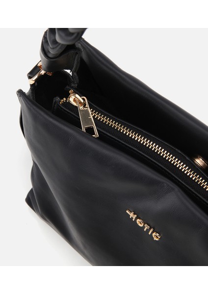 03CAH316260A100 KADIN Deri Siyah Yumuşak Dokulu Örgü Askı Detaylı Omuz Çantası