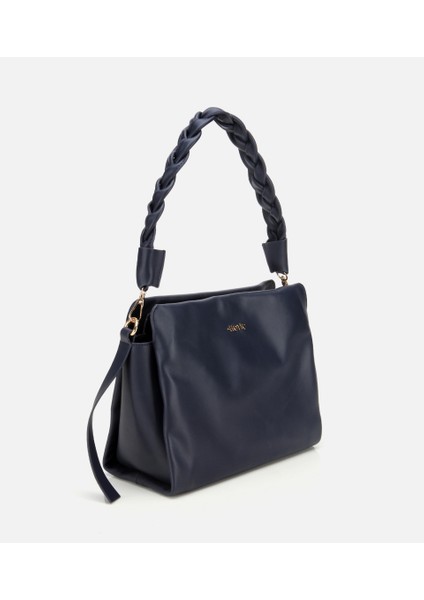 03CAH316260A680 KADIN Deri Lacivert Yumuşak Dokulu Örgü Askı Detaylı Omuz Çantası modelleri