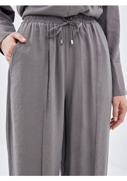 Yeni Sezon Beli Lastikli Loose Fit Kadın Pantolon fırsatları